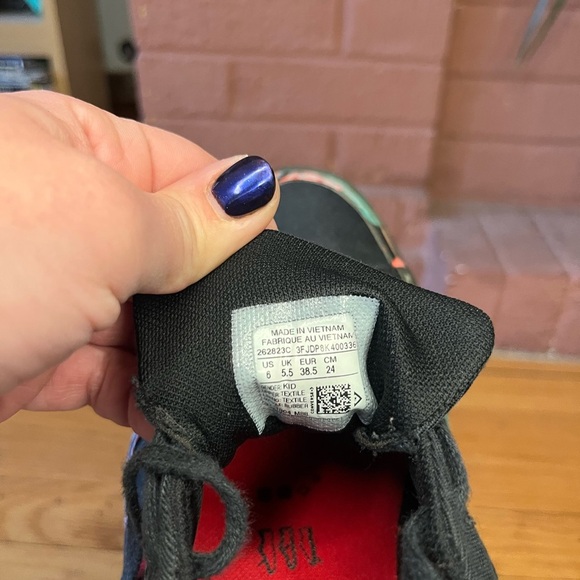 CONVERSE One Star Shoes Black Red Floral Platform US6 - Picture 10 of 10